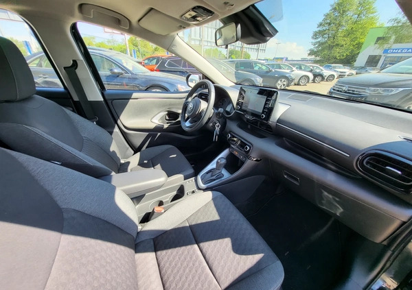 Toyota Yaris cena 76900 przebieg: 26000, rok produkcji 2021 z Dobre Miasto małe 106